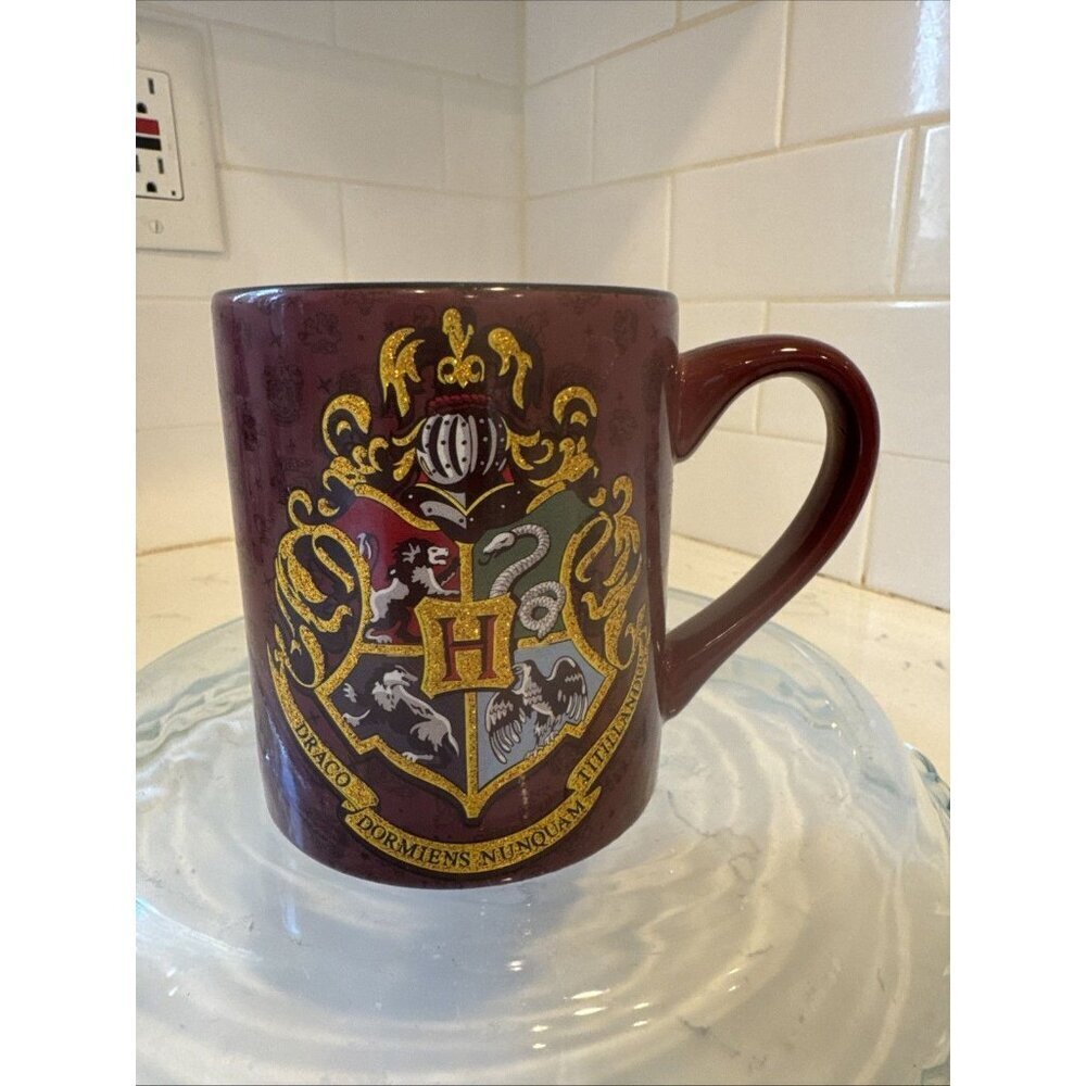 Harry Potter Hogwarts Crest Glitter Ceramic Coffee Mug 14-Ounces